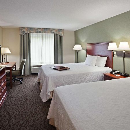 Hampton Inn Ithaca Exterior photo