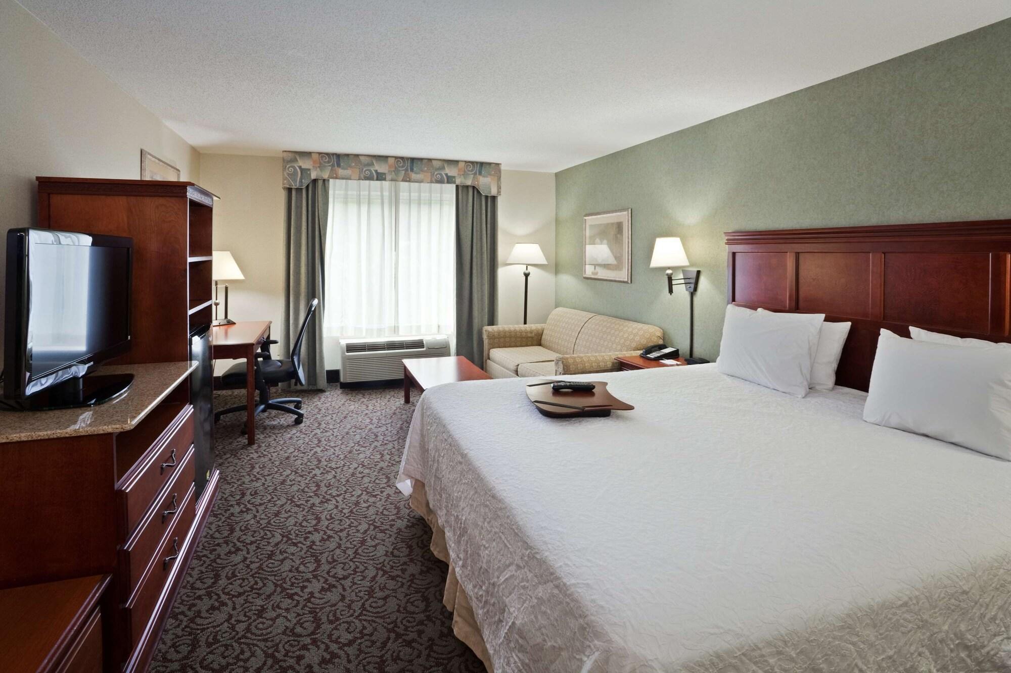 Hampton Inn Ithaca Exterior photo